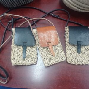 Bolsos smartphone rafia y piel