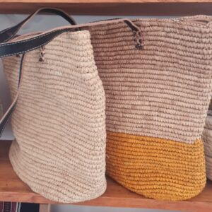 Bolso grande de rafia