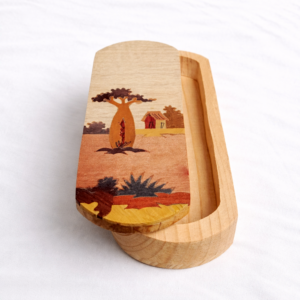 Estuche de madera ovalado