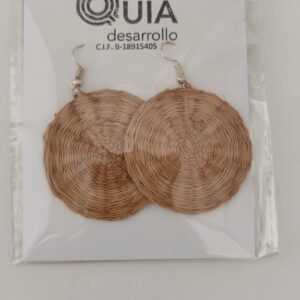Pendientes tupidos rafia